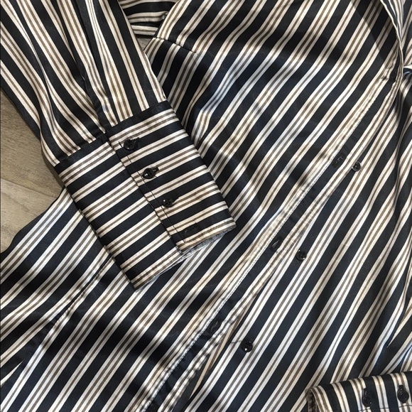 Zara Basic Poplin Shirt - Picture 3 of 3